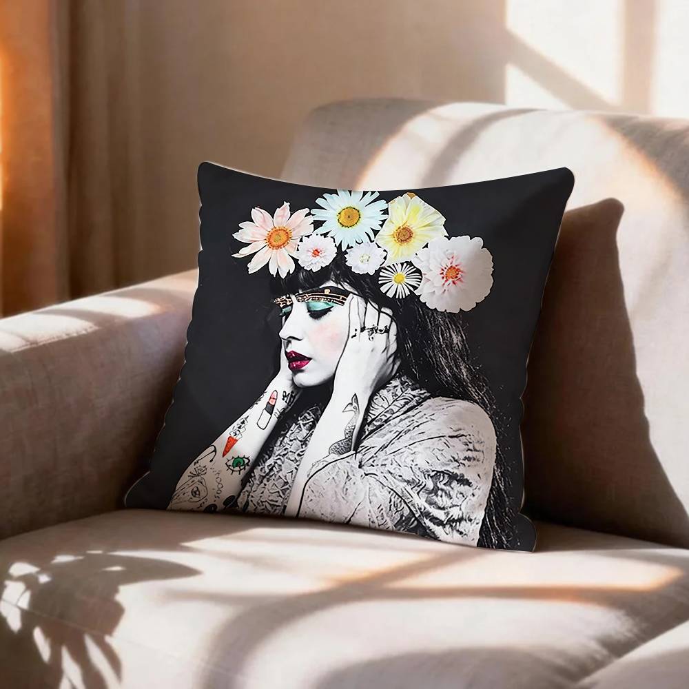 COOL FEMME FATALE MMon LLaferte   Pillow Case Pattern Printed Pillowcase For Living Room Sofa Cushion Cover