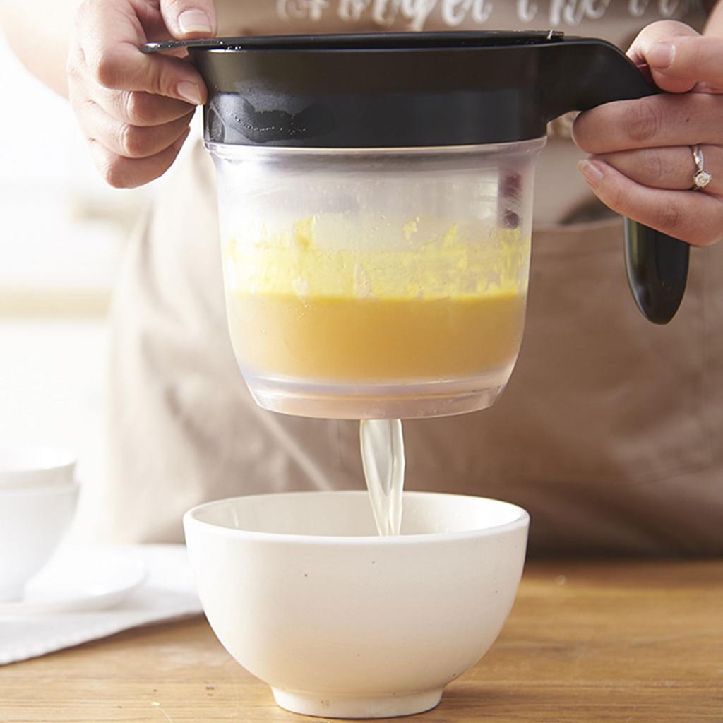 Účinný odlučovač oleje a polévky Odlučovač tuku se sítky Pohodlný odlučovač omastku a tuků Praktický kuchyňský nástroj