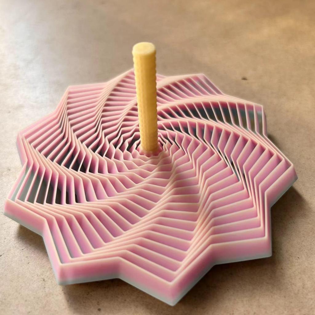 3D Optical Illusion Folding Toy: Polygon Carrot Tower Spiral