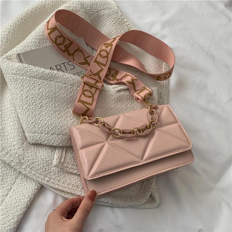 2024 New WOMEN'S Bags Korean Version of the Lingge Chain Shoulder Bag Solid Color Messenger Small Square Bag