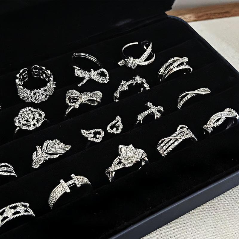 Temperament Geometric Light Luxury High Sense Full Of Diamond Rings, Women'S Cold Wind Niche Fashion Exquisite Folding Index Finger Ring