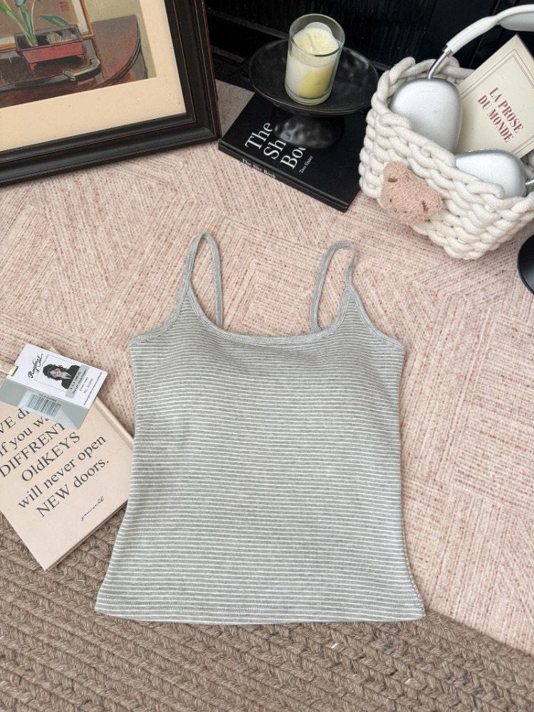 Dziewczęcy Retro Top na Ramiączkach w Paski: Damski dopasowany top wiosenno-letni z wbudowanymi wkładkami