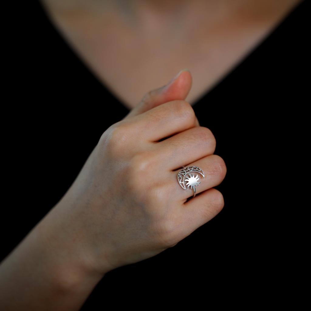 Teamer Crescent Moon Sun Ring Adjustable Stainless Steel Open Ring Exquisite Vintage Filigree Jewelry for Women Birthday Gift