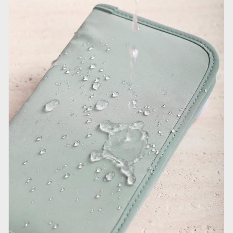 Passport Bag Documents Boarding Pass Card Bag RFID Portable Travel Oxford Cloth Storage Bag Multifunctional Passport Protective Cover Wallet