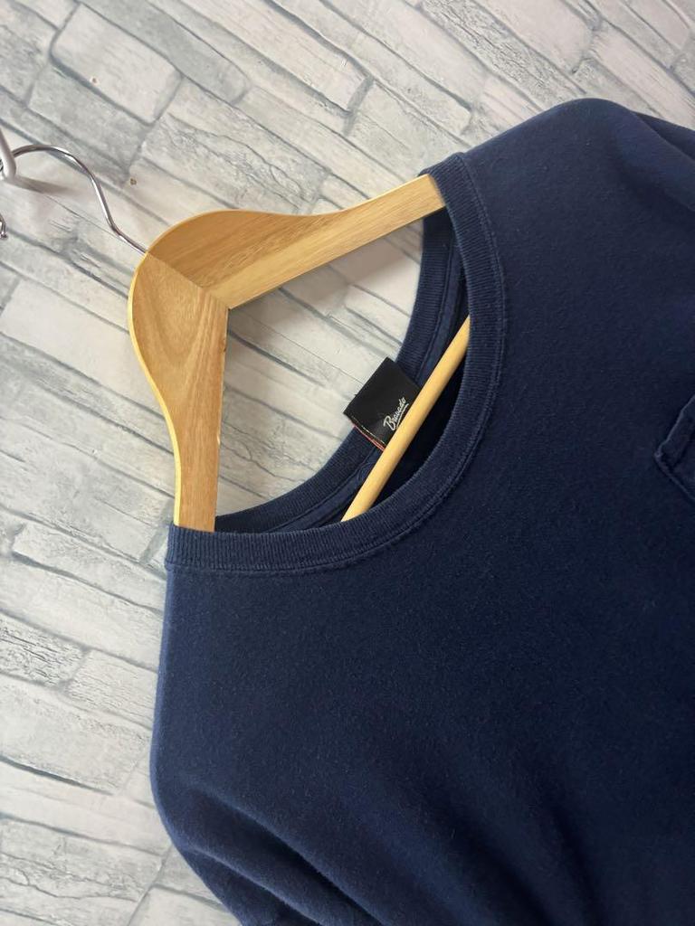 [USED] Vintage Harley-Davidson skull t-shirt with double-sided pockets.