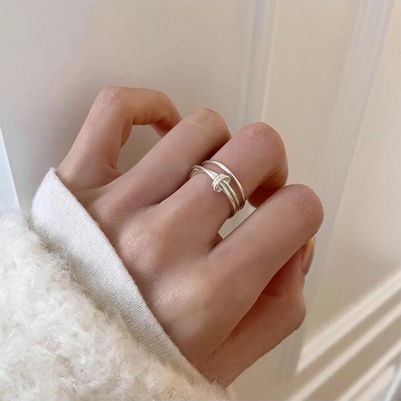 Women's Adjustable Black Agate Ring - Retro High-End Light Luxury Design