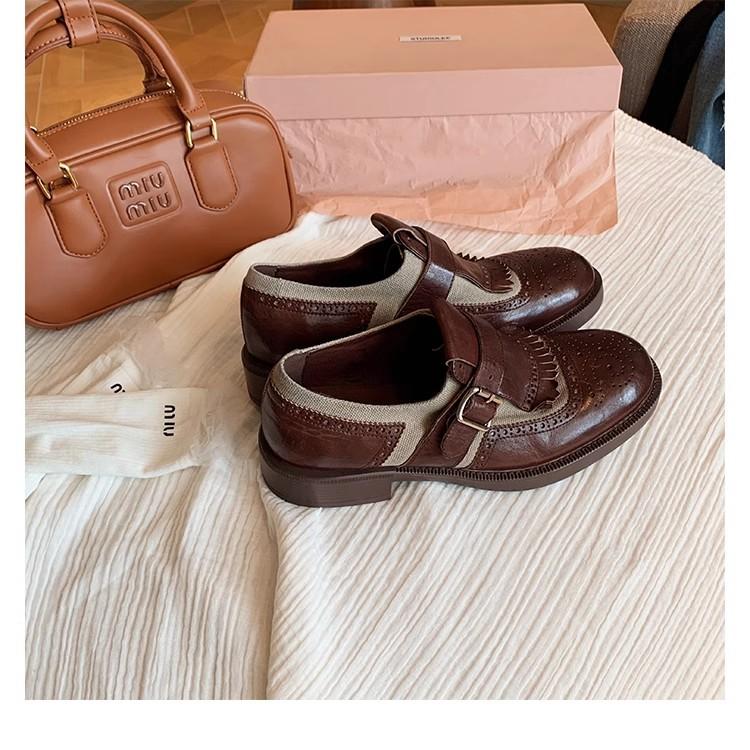 

[Виноградная мать того же стиля] Тяжелая модель~ ретро ботинки-блоки из лошадиной кожи с гравировкой на толстом каблуке, маленькие кожаные туфли, женские лоферы 40 коричневый