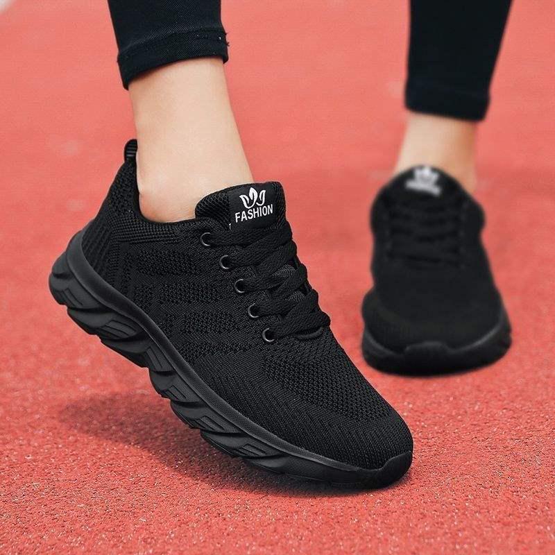 

Нескользящая женская рабочая обувь - Комфортная сетка, Черная, Размер 41, Идеально подходит для долгих часов на кухне или официантской работы. 38 чёрный