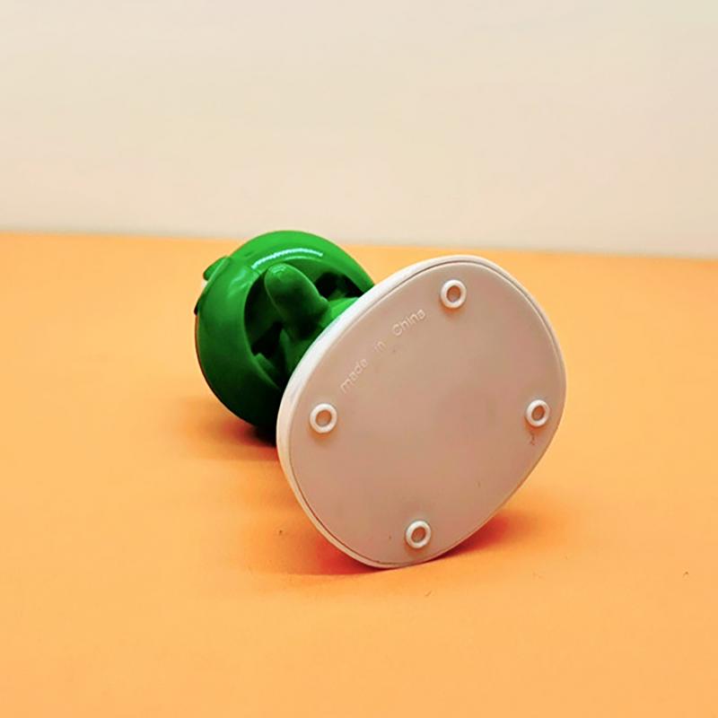 car Solar Swinging Cartoon Frog Cute Bobble Head Dancing Frog Shaking Head Ornament Car Interior Dashboard Ornament Gift