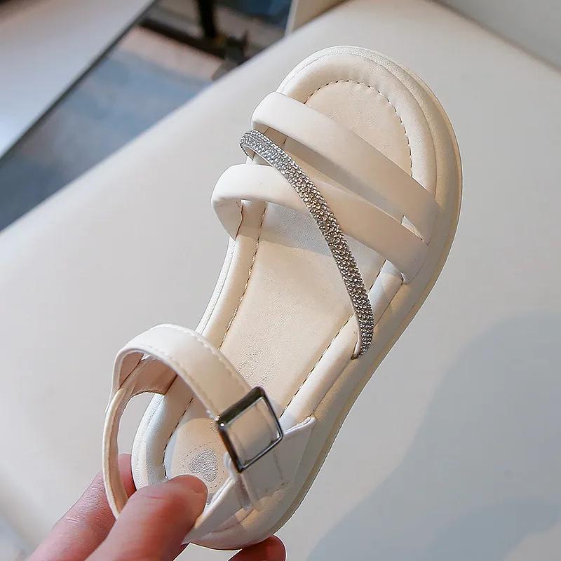 Girls' Sandals 2024 Summer New Children Fashion Versatile Beach Shoes Little Girl Sweet Casual Princess Shoes with Shiny Diamond