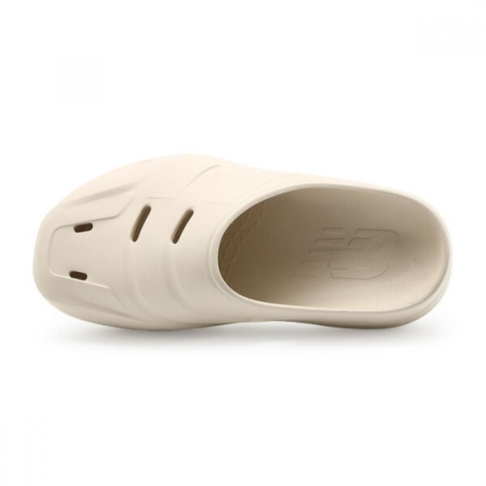 New Balance Unisex 5501 Clogs Ivory