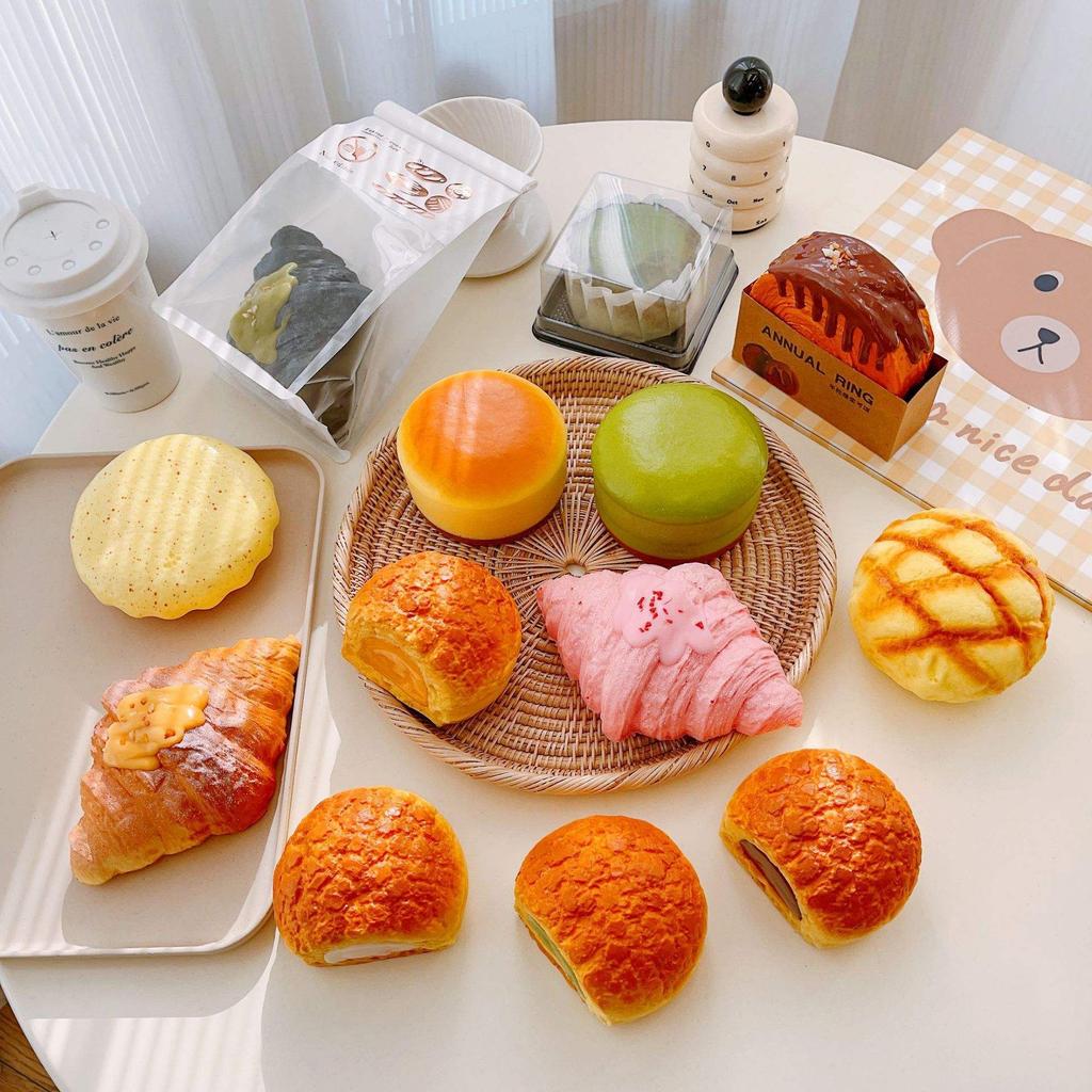 Bread Shape Slow Rebounding Squeeze Toy Squishy Gel Silica Gel Slow Rise Toy Exquisite Squishy Bread Stress RelievingNovel Toys