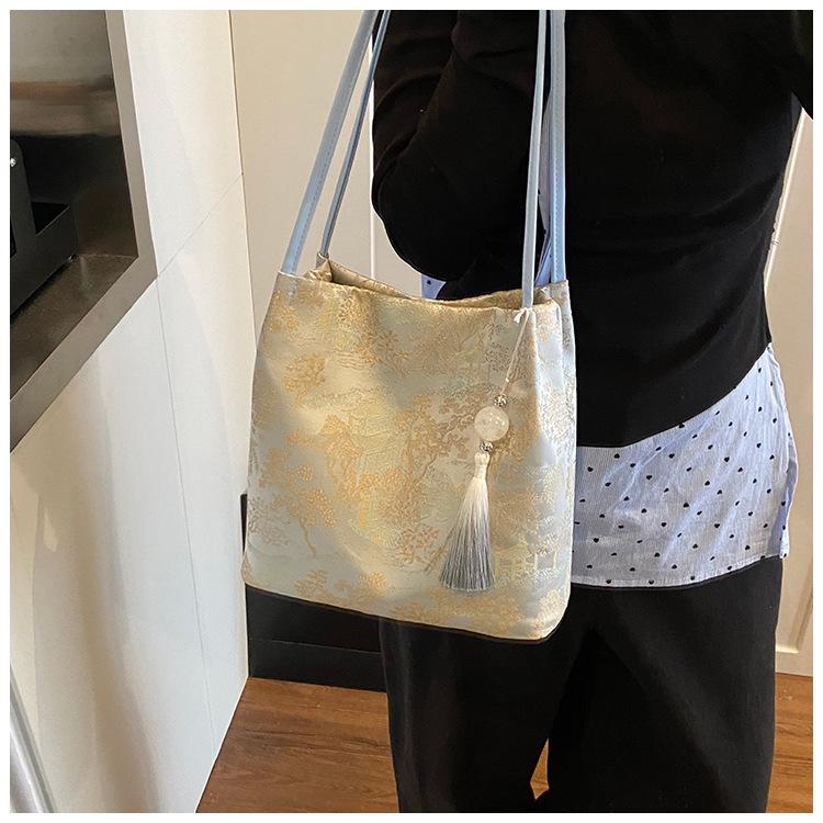 New Chinese Embroidery Single Shoulder Bag Women's Fashion Underarm Hanfu Tote