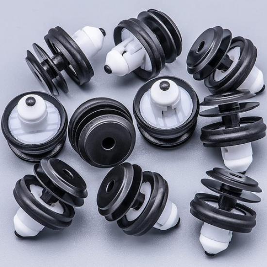 30Pcs Interior Door Panel Retainer Clips 51417325082 for BMW M5 M550i X3 640i