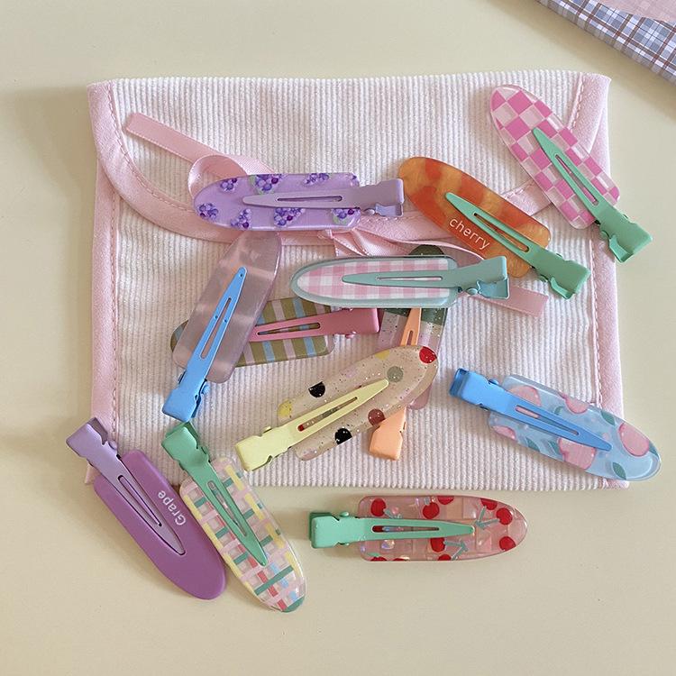 Serie Frutta Estiva: Fermagli per capelli a becco d'anatra Uva e Ciliegia (Set di 2) - Clip Carine per Frangia e Lati Senza Tracce