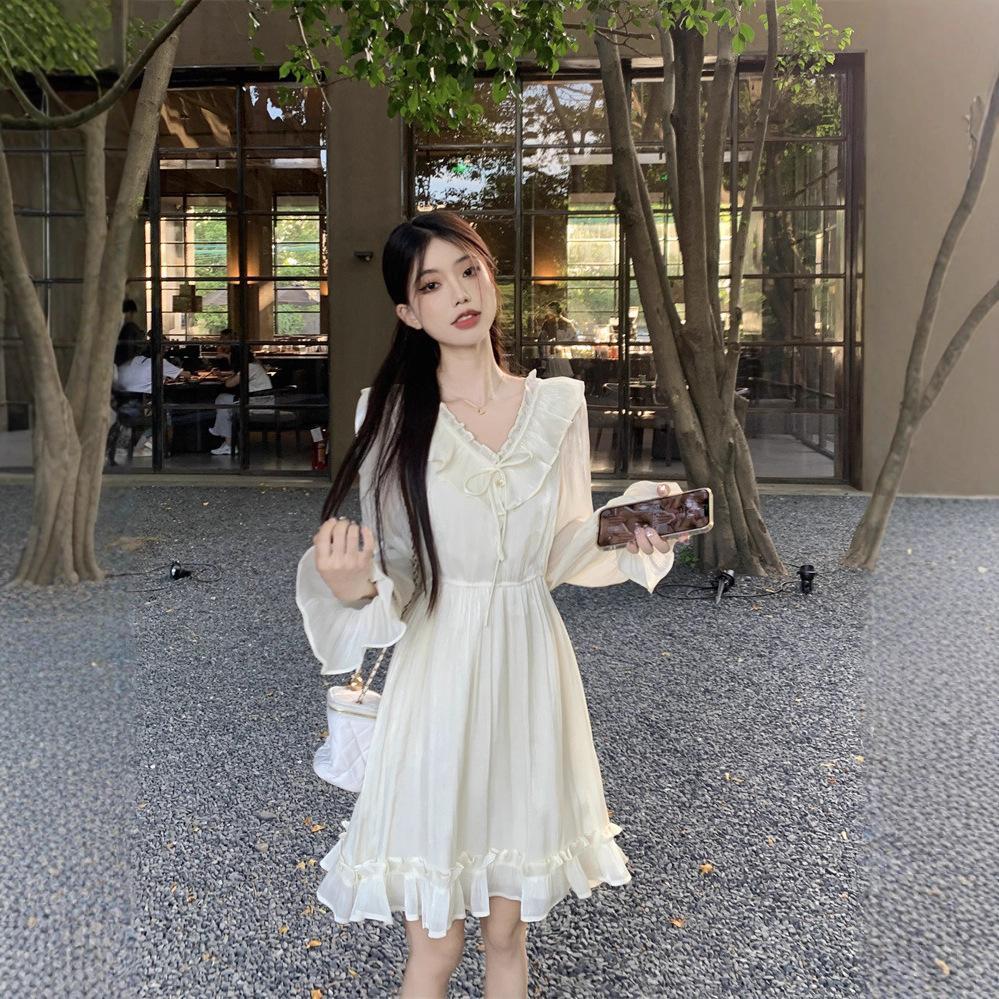 Gentle Wind V-neck Lace-up Long-sleeved Dress Women's Summer New French Temperament Thin Fungus Edge Little White Skirt