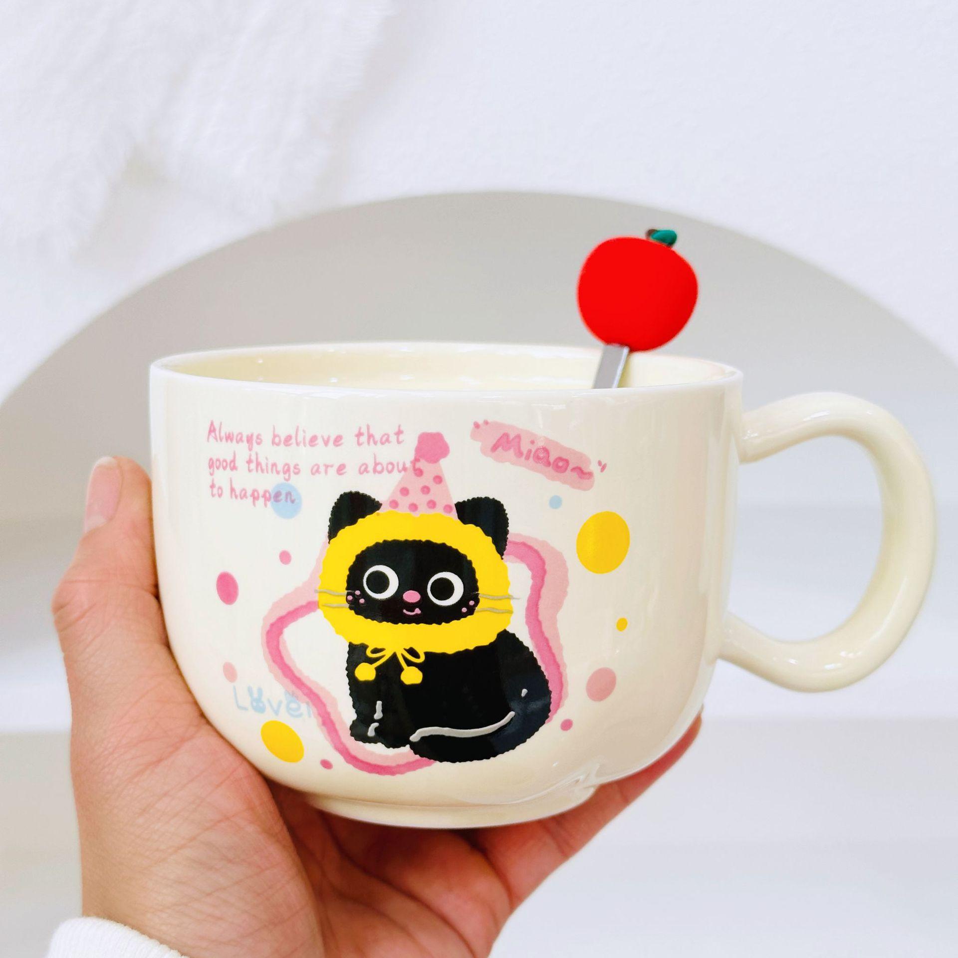 

Набор сувениров Apple Cat Red Мультяшная милая праздничная керамическая чашка с крышкой и ложкой Кружка Персонализированная ручная чашка 350ML