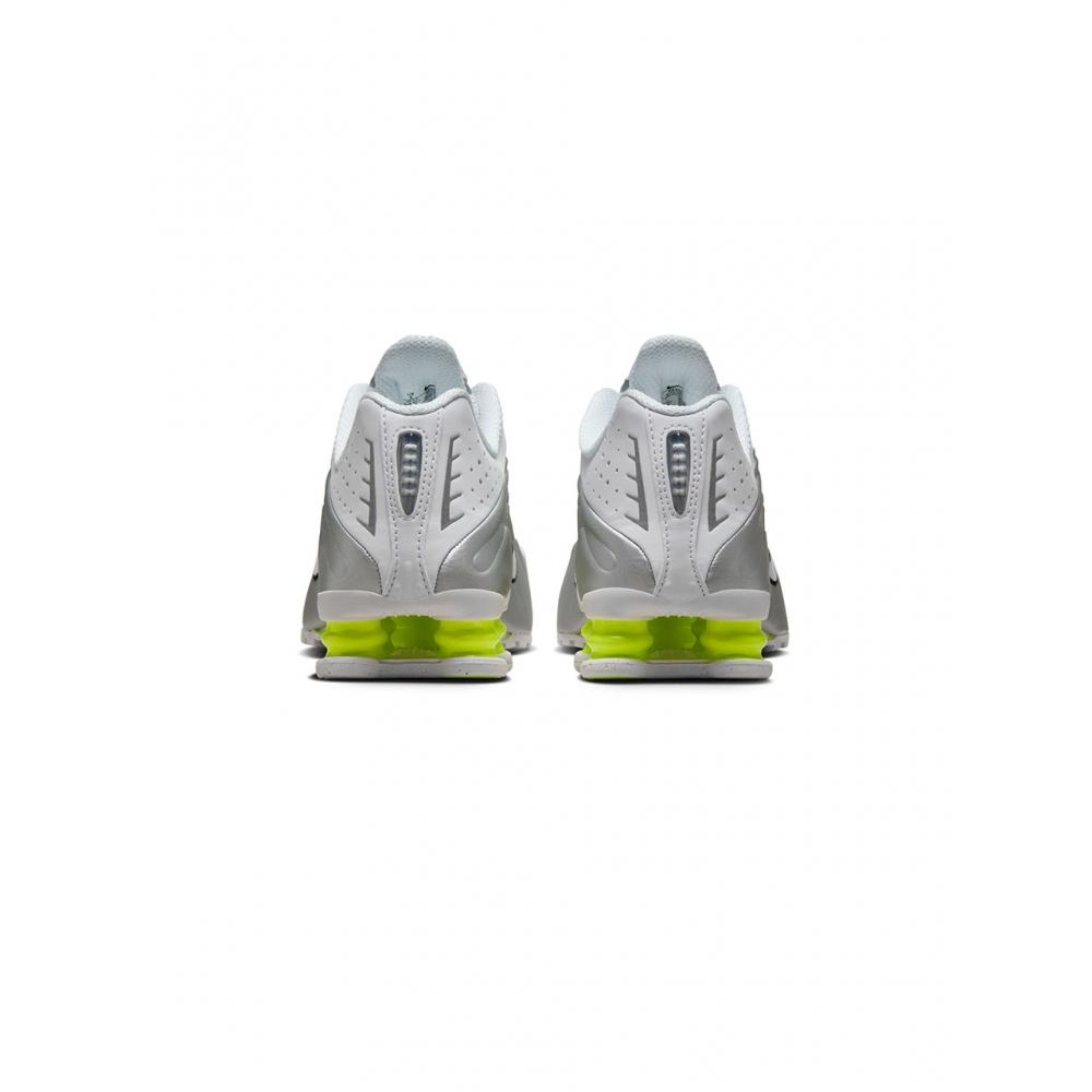 Nike Nike Shox R4