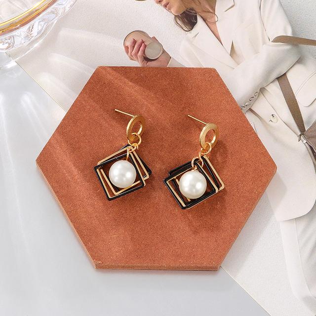 

Жіночі сережки Акрилові сережки-краплі для жінок Геометричне кільце Великі сережки Висячі білі сережки Модні прикраси