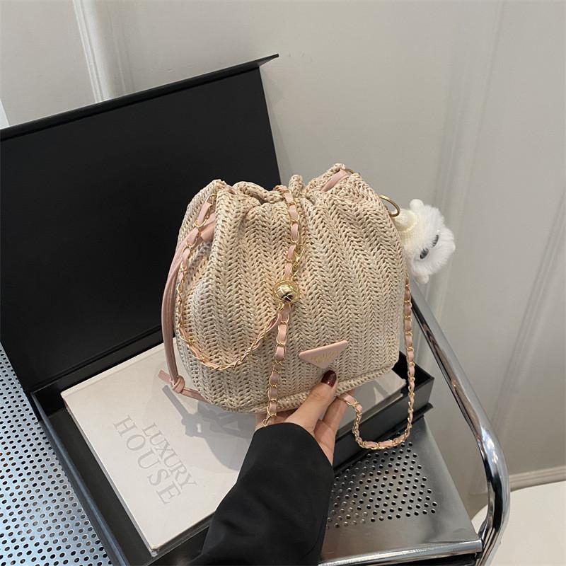 Stylish 2024 Woven Bucket Bag For Women Trendy Street Fashion Small Crossbody