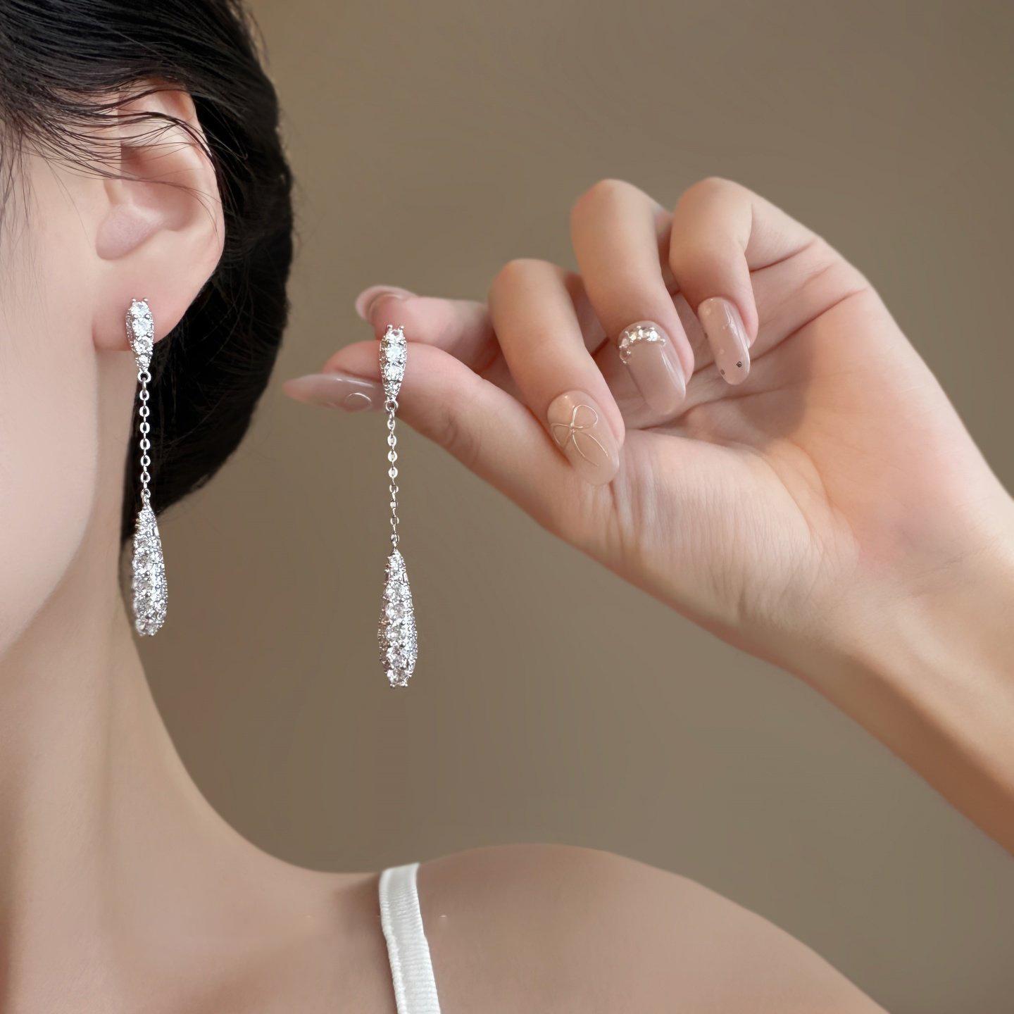Korean Silver Zirconia Water Drop Stud Earrings - Light Luxury, High-End Design
