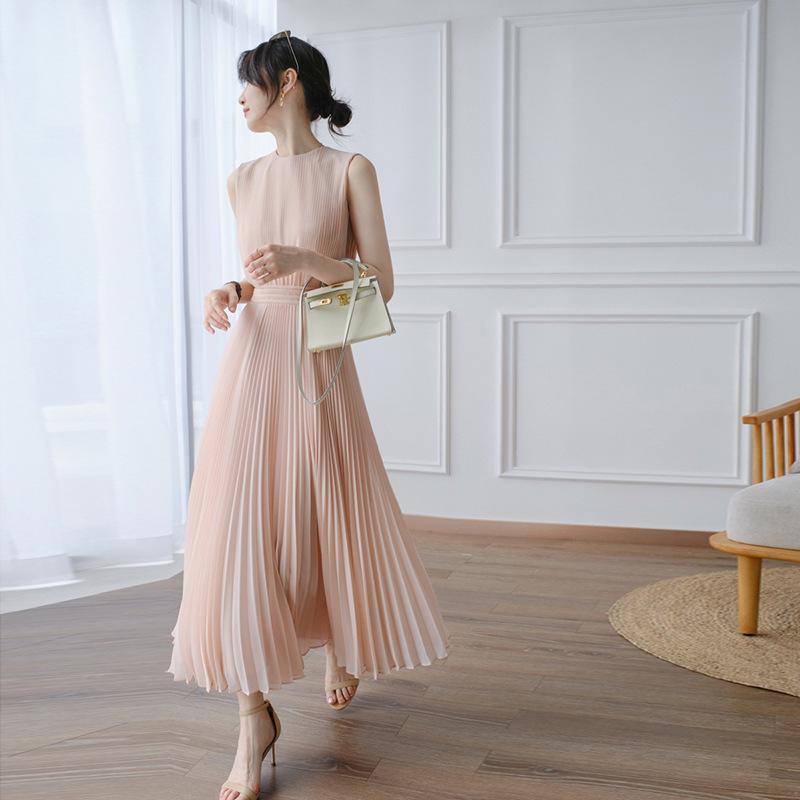 2026 Summer Pink French Retro Pleated Chiffon Dress Small
