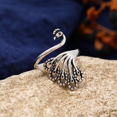 

1Pcs Chinese retro style diamond-shaped hollow ring, peacock cloud motif, simple opening ring