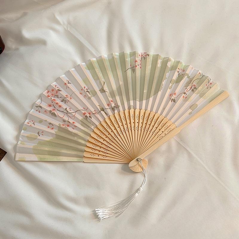 

Складной веер Hanfu женский Cheongsam танец танец дети студенты летний портативный складной маленький веер red and willow green