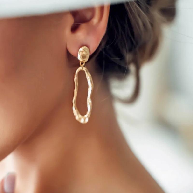 Asymmetric Earring Freshwater Pearl Metallic Exaggerated Long Stud Earring Ladies and Girls Party Jewelry Gifts