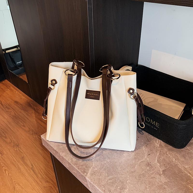 Versatile Commuter Large-capacity Shoulder Bag Women's New Fashion Tote Bag College Student Class Bag