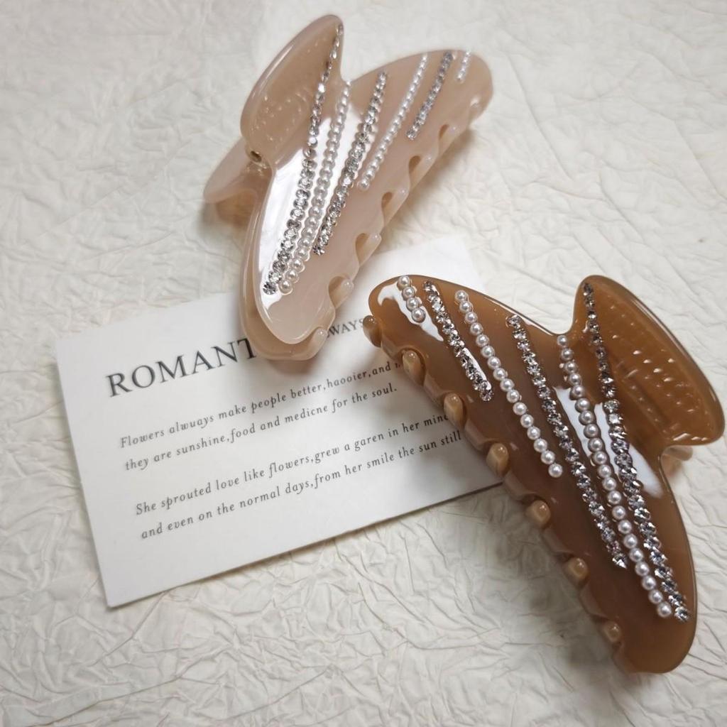 High-End Acetate Claw Clip: Hair-Friendly, Stylish Shark Clip with Rhinestones for Women
