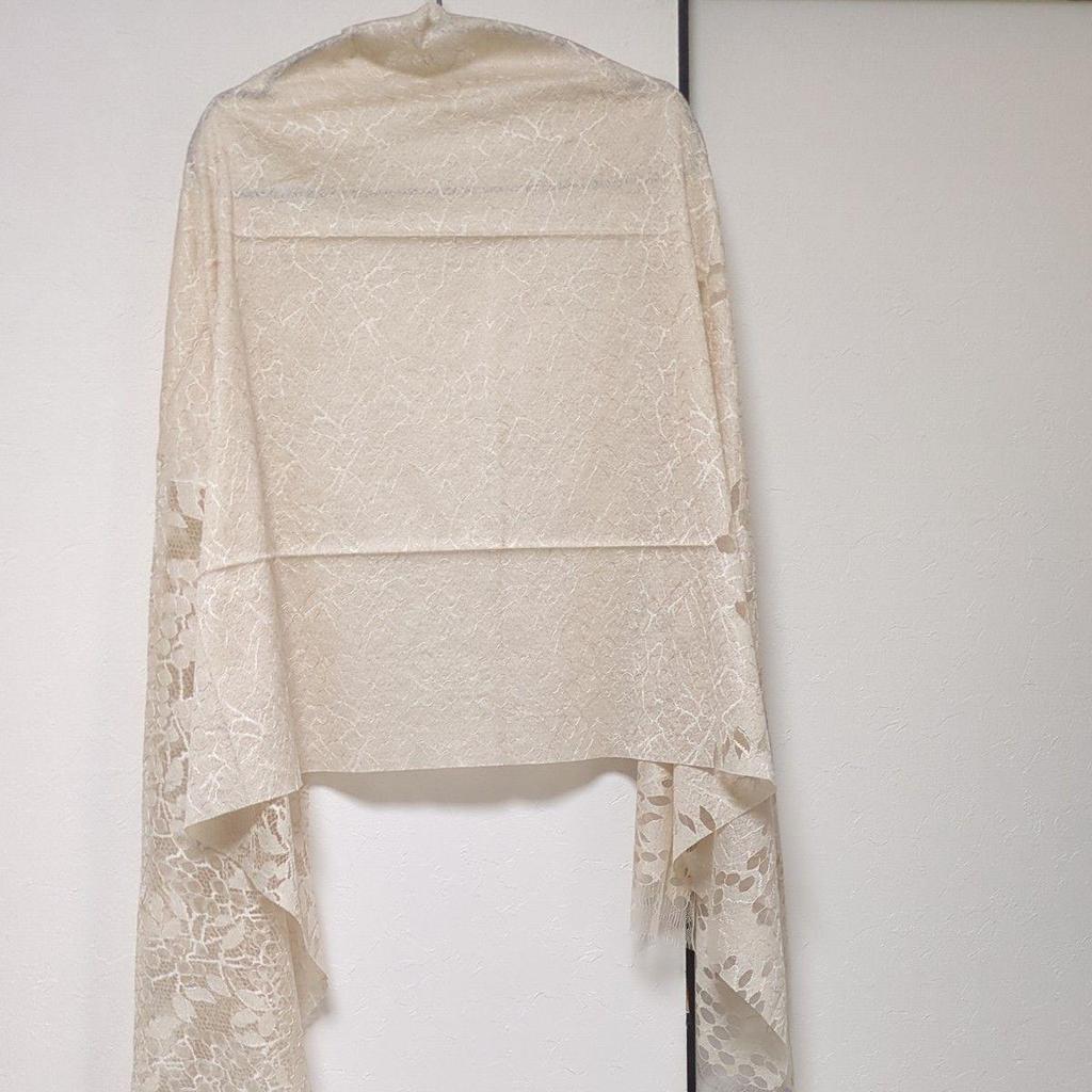 Used River Lace Stole * Pastel Beige * Charle