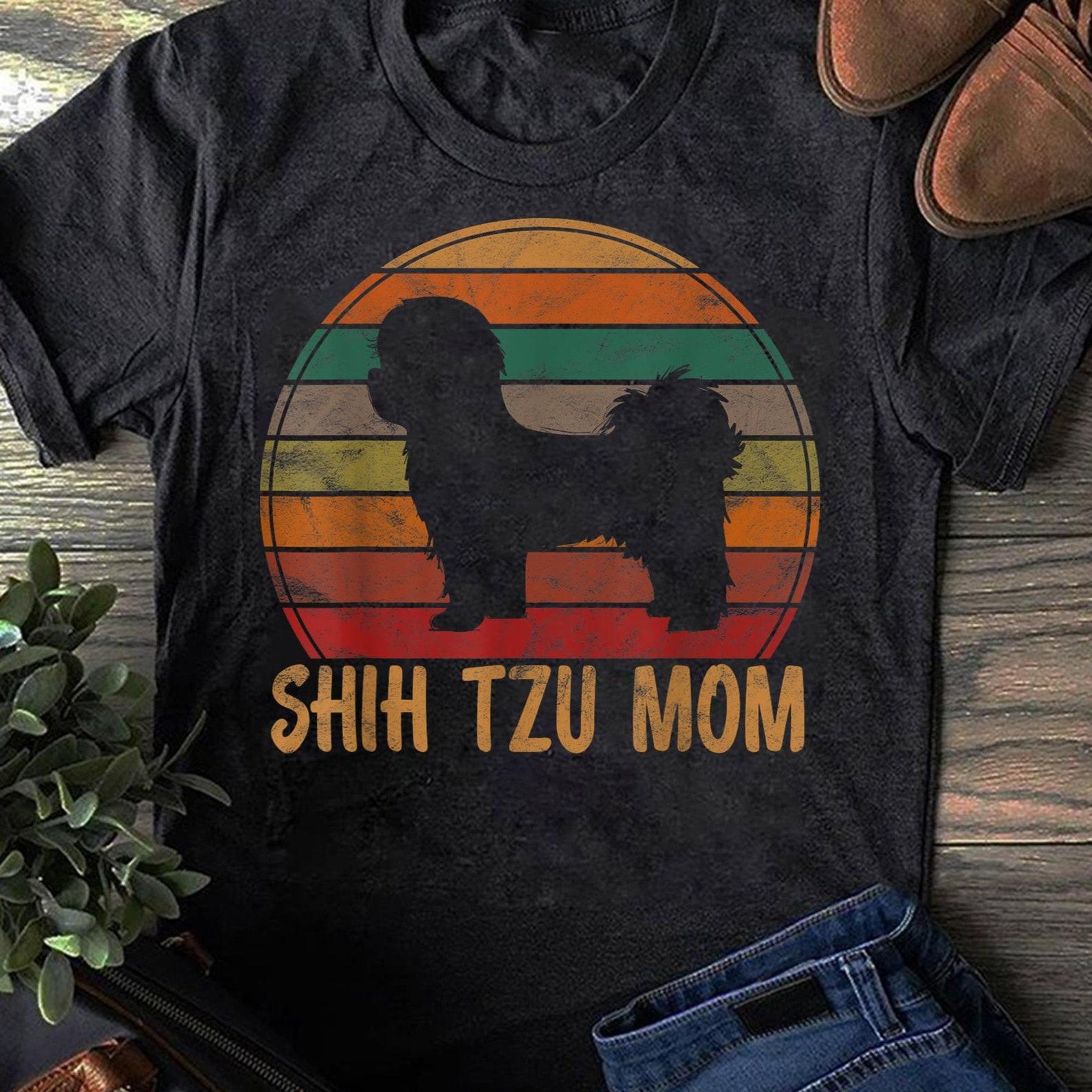 Retro Shih Tzu Mom Gift Apparel Dog Owner Mother Pet Mama T-Shirt - Gift for Dog Lovers - Funny Dog - Shih Tzu Dog Lovers - Mother s Day 4XL