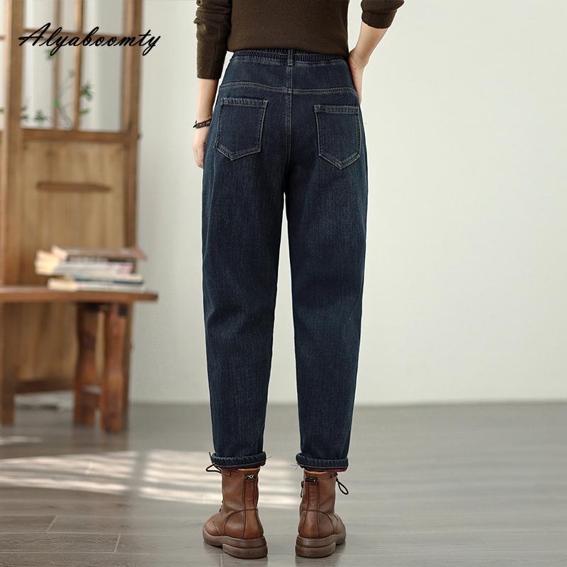 Plus Size Korean Style Autumn Winter Women Harem Jeans Elastic Waist Floral Embroidery Thicken Warm Denim Pants Vintage Elegant Fleece Jeans