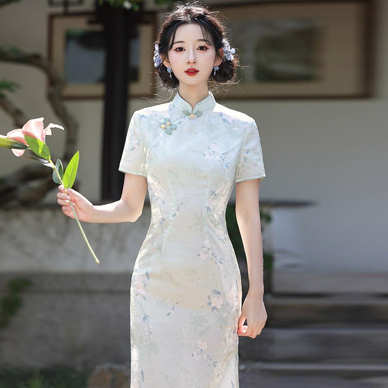 Green national style, new Chinese Suzhou long cheongsam, improved young 1011 new women's high-end sense, daily wear