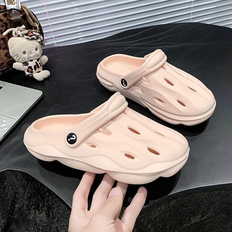 Venkovní dírkované boty, pánské a dámské stejné protiskluzové nové pantofle dírkované boty, pánské eva letní řidičské sandály