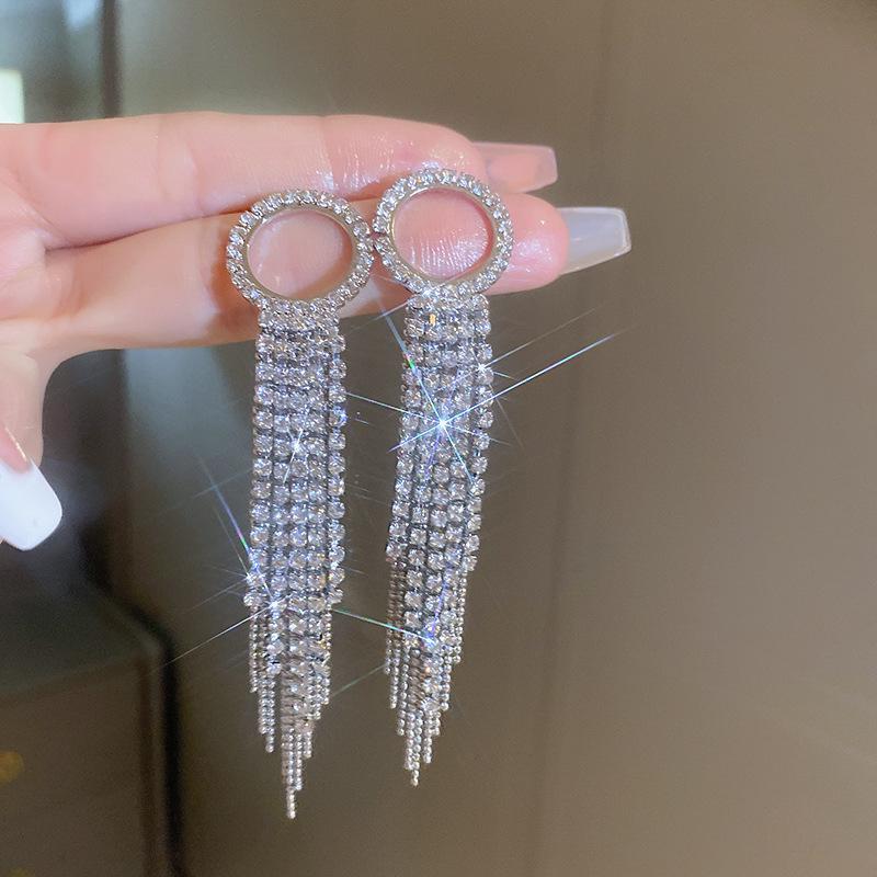 Diamond Heart Flower Silver Needle Earrings: European & American Fashion Square Studs – Niche Commute Style