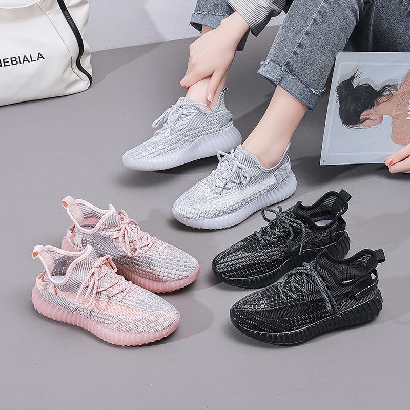 

2025 summer jelly sole flying woven mesh shoes women s breathable mesh couple sports shoes versatile casual women s shoes fashion 39 female серый