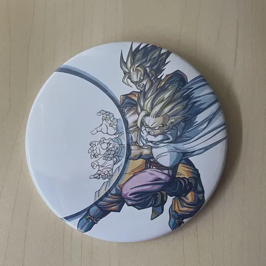 Dragon Ball Jump Shop Can Badge