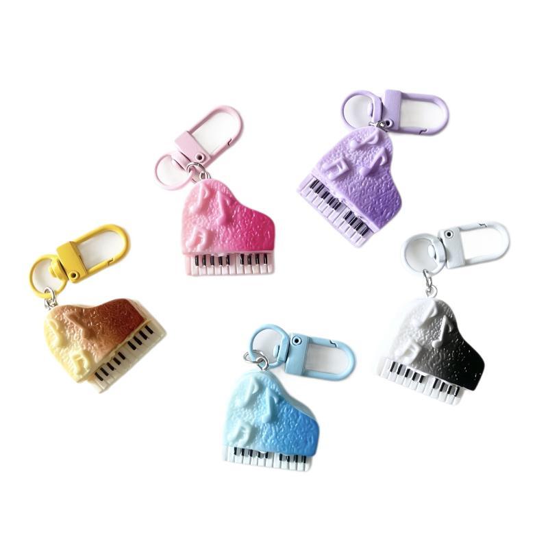 Mini Piano Keychain Gradient Color 3D Music Note Design Creative Bag Decor for Christmas Small Gift