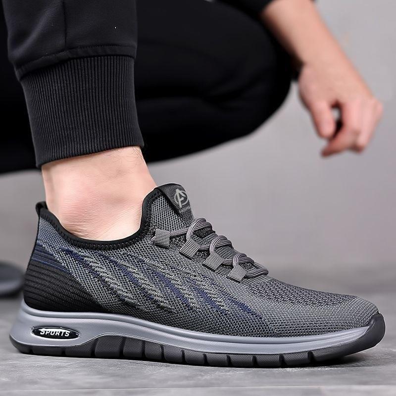 Men's Lightweight Breathable Flyknit Casual Running & Driving Shoes with Soft Sole
