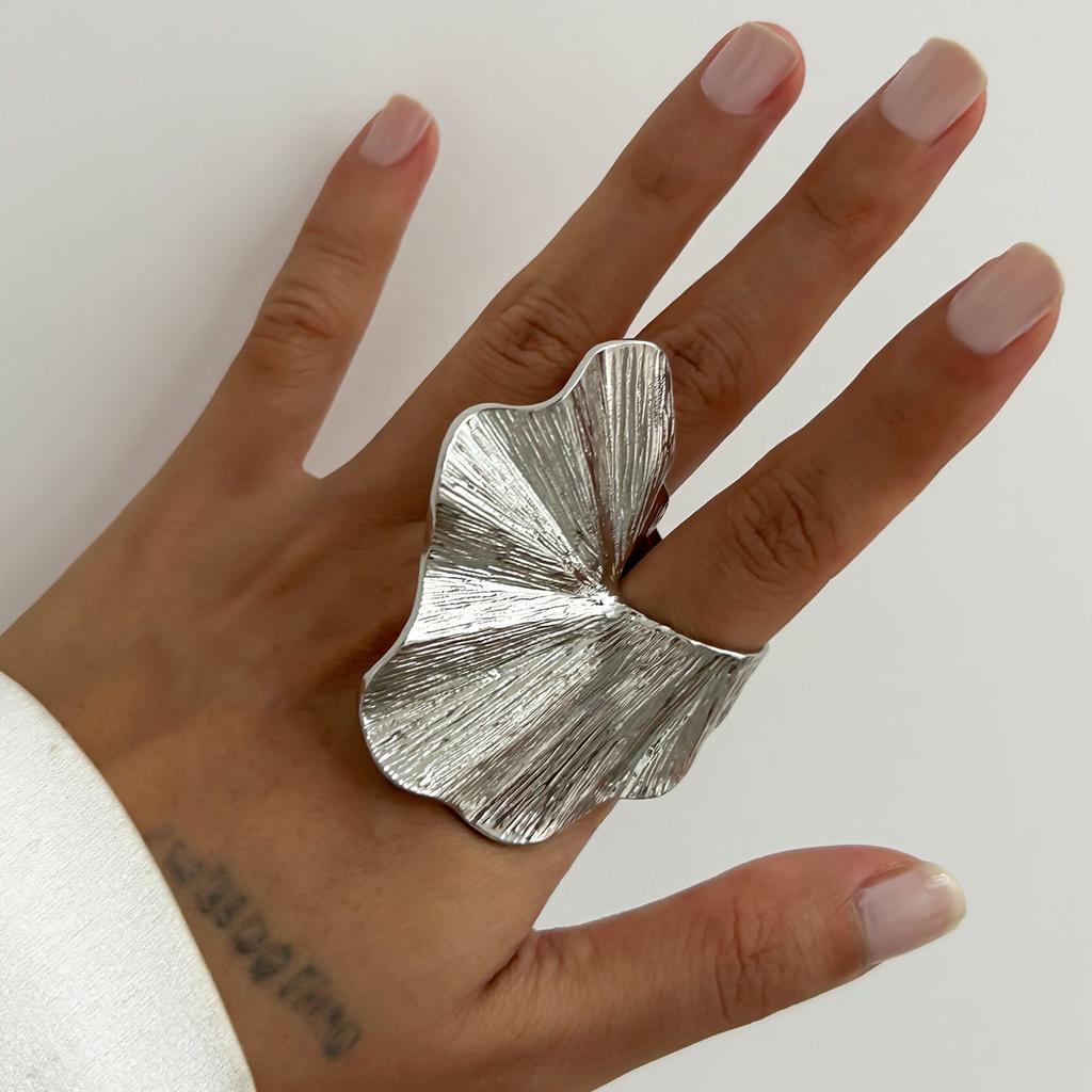 Ingemark 6 Styles Unique Large Petal Flower Twisted Wave Rings for Women Vintage Geometric Adjustable Ring Jewelry Steampunk Men