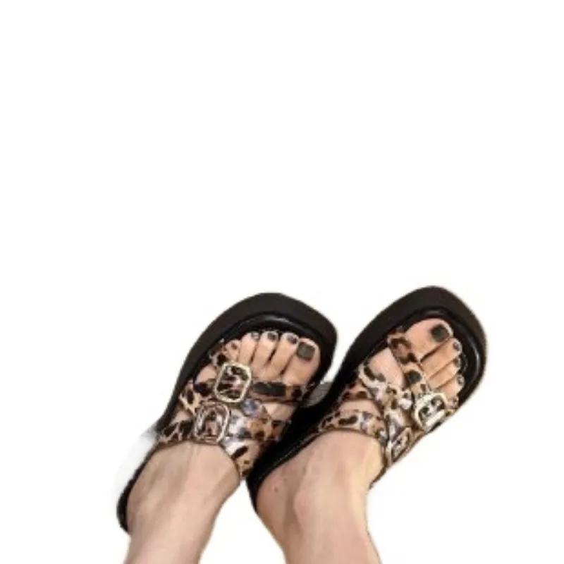 2025 Summer Women's Thick Sole Leopard Print Slippers Buckle Wedges Sandals Casual Outdoor Daily Shoes Fashionable & Comfortable