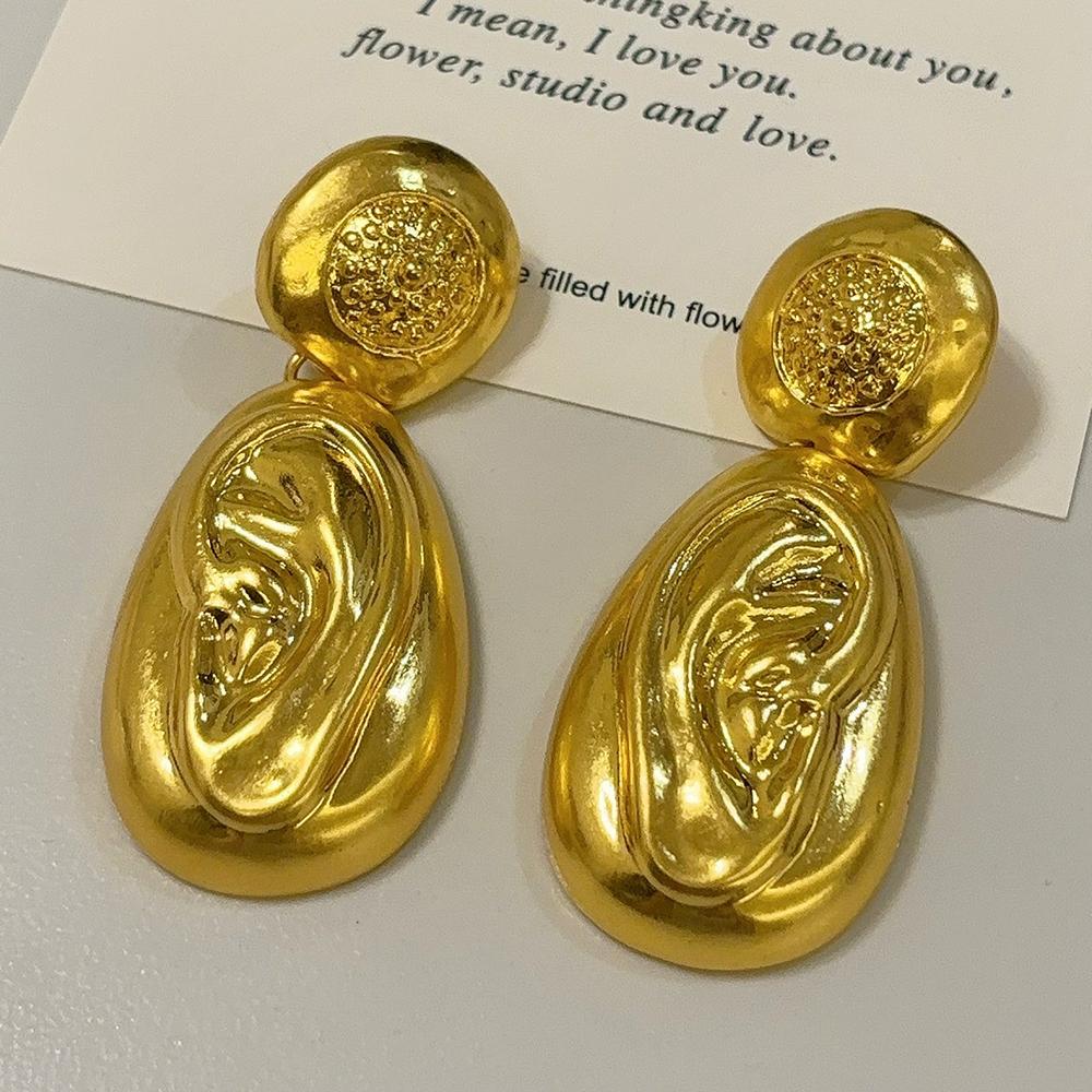 New Personalized And Exaggerated Metal Earrings Women's Light Luxury Retro Gold Earrings Fashionable Punk Jewelry Accessories