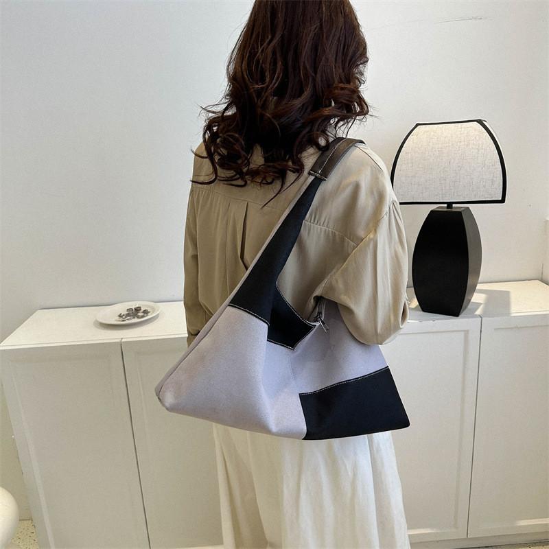 Stylish And Chic Large Capacity Spring 2024 Canvas Tote Bag For Daily Commute