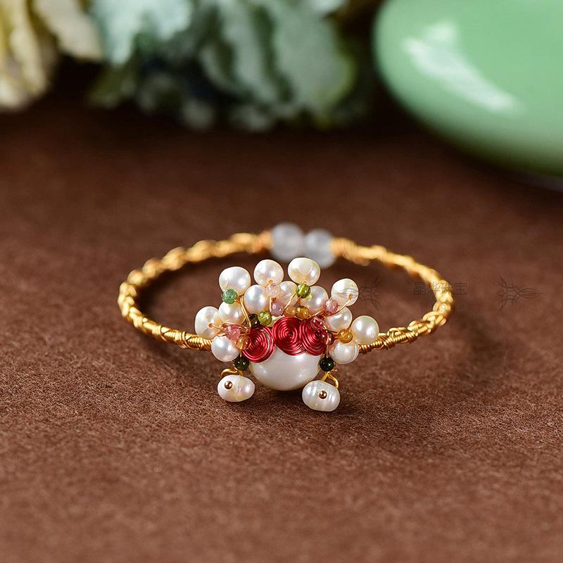 

Bracelet beginning Peking Opera head bracelet retro classic women s bracelet