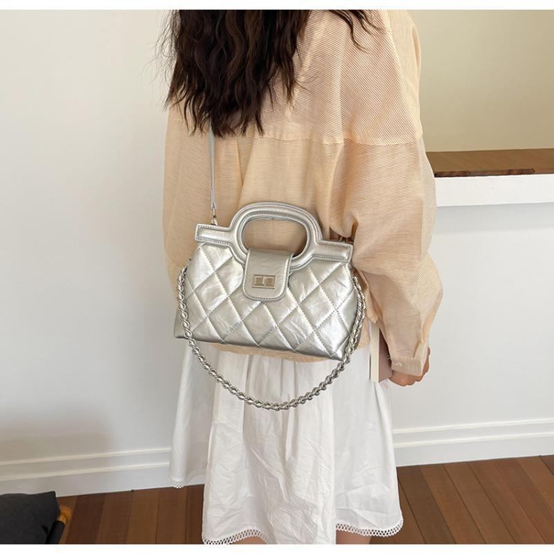 Advanced Chain Handheld Small Square Bag for Women 2026 New Single Shoulder Bag Commuter Crossbody Bag