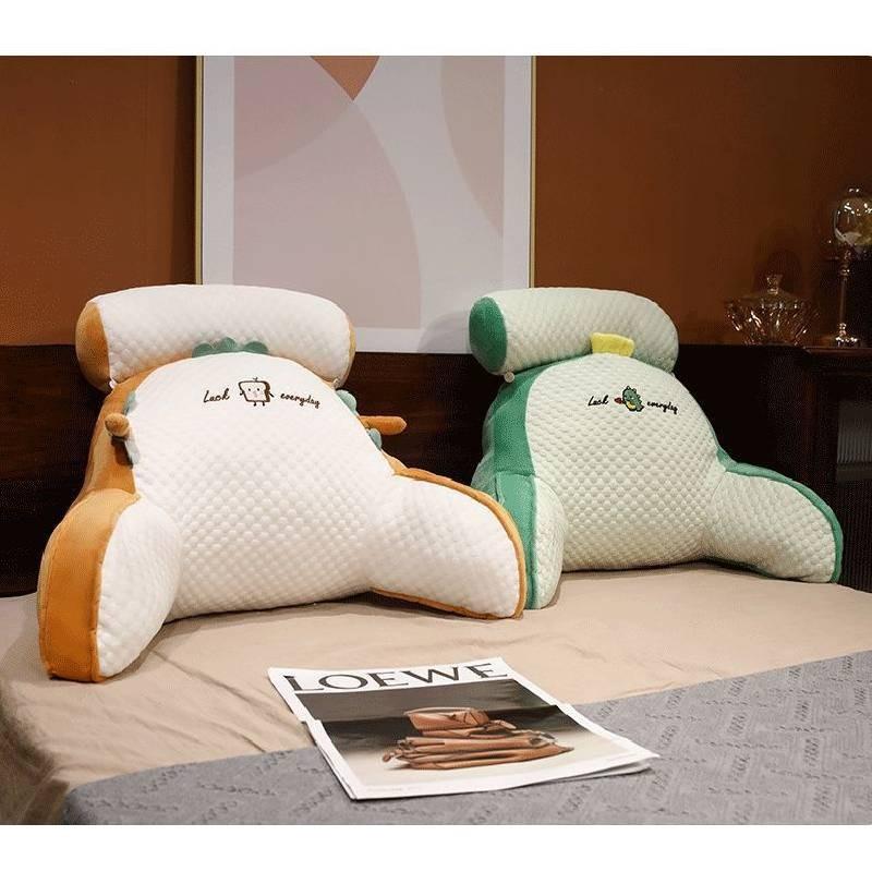 Gemütliches Cartoon Eisbohnen-Nachtkissen Weiches Plüschkissen für bequemes Ausruhen