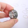 Bague tribale vintage usée à large bande en acier titane pour homme - Accessoire personnalisé