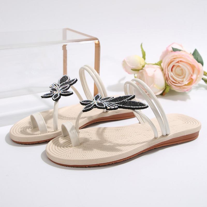 Glitter Slippers Women Summer Sandals 2025 Bling Female Butterfly Flops Beach Diamond Flat Shoes Outdoor Sandals